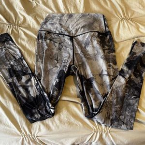 Balance Athletica (Vitality) Oasis Tie Dye Collection OG Pant in Black/Grey